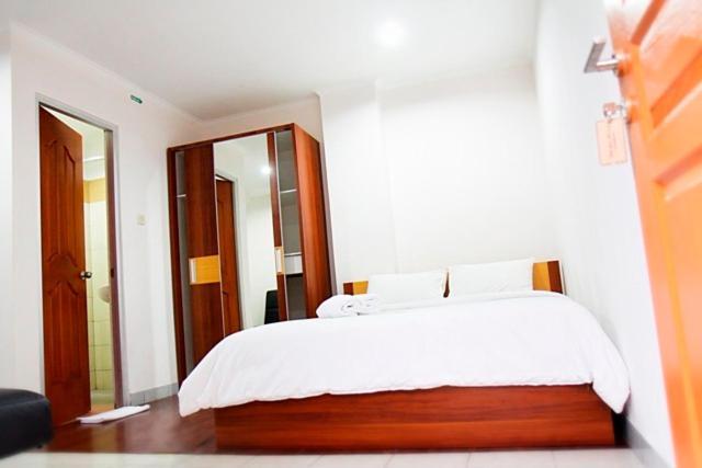 Lotus Hotel Bandung