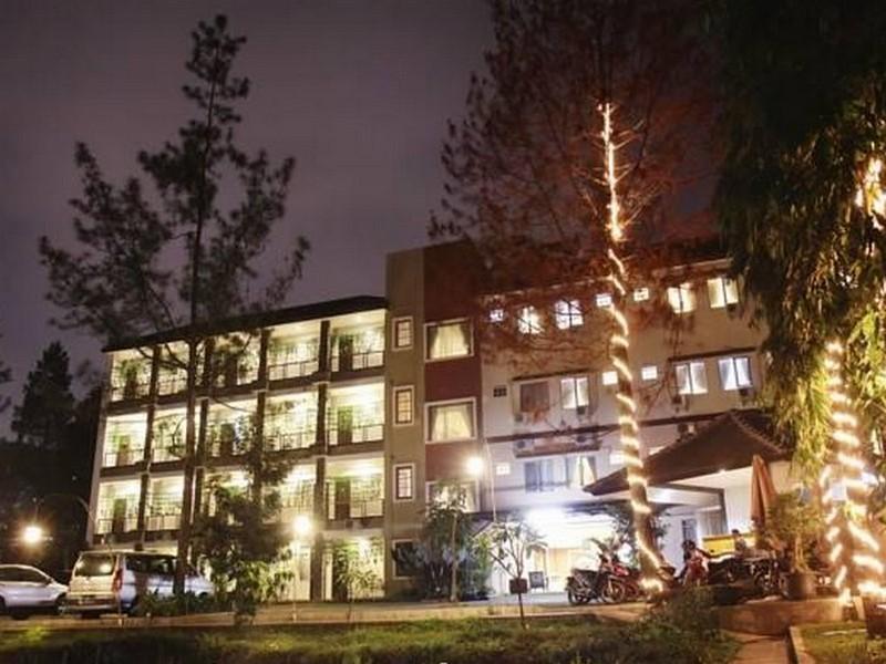 Lotus Hotel