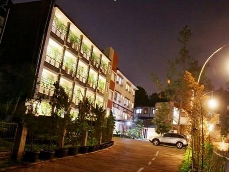 Lotus 2* Bandung