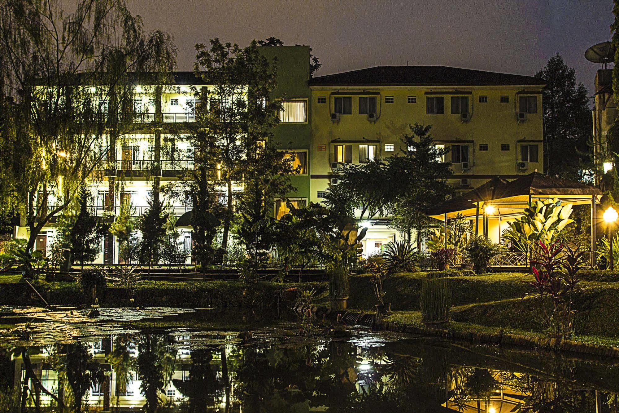 Hotel Lotus 2*
